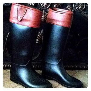 Stylish black with brown tops rain boots